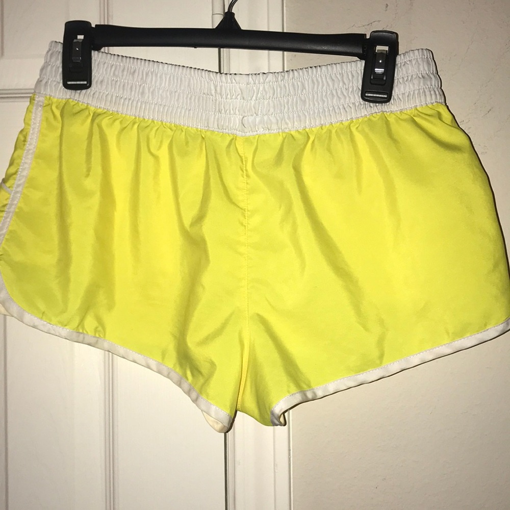 OLD NAVY XL SHORTS